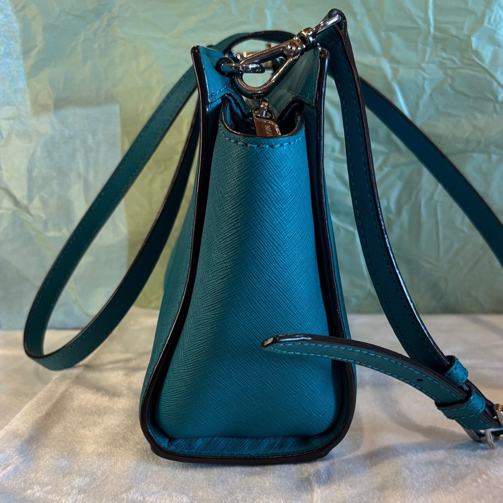 Michael Kors Teal Saffiano Leather Selma Med. Crossbody Bag. 30T3SLMM2L ID nu - Picture 6 of 17
